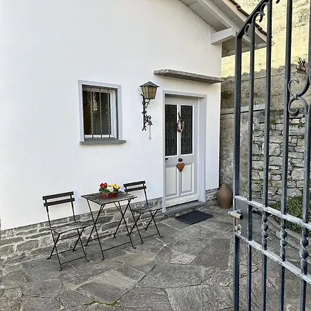 Casa Rondinella By Fewotessin * Orselina