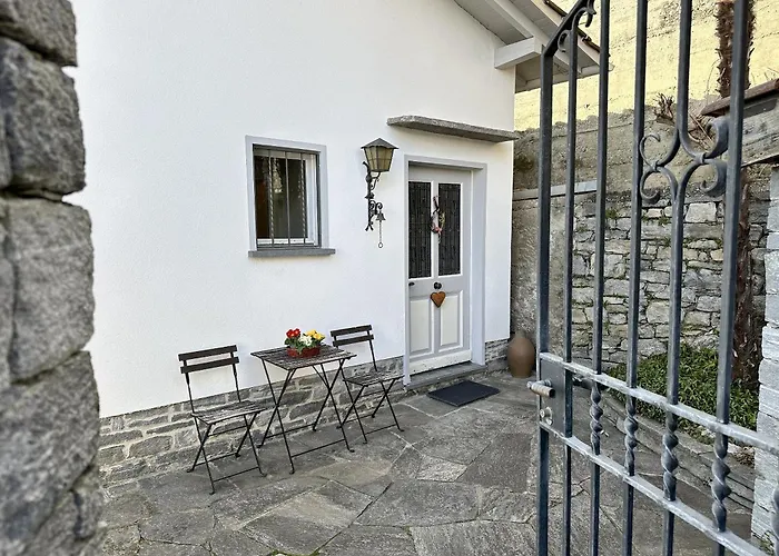 Casa Rondinella By Fewotessin * Orselina